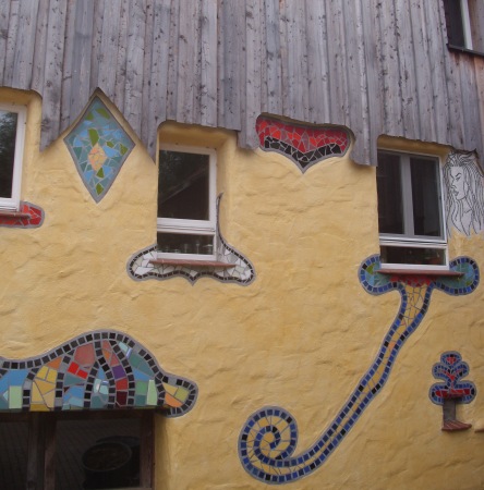 hauswand_2.jpg_2635auf444.jpg